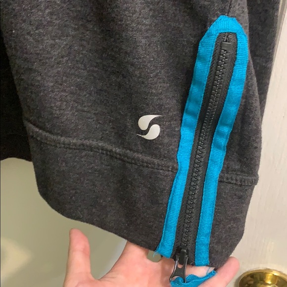 Soffe athletic jacket misses large - Picture 3 of 5